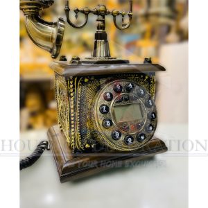 Vintage Box-Style Telephone